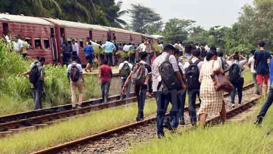 Commuters stranded