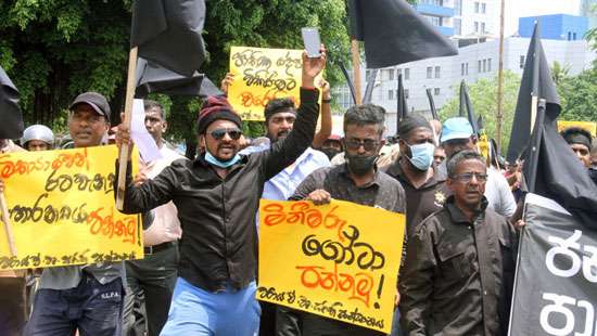 Protest outside Colombo Port...