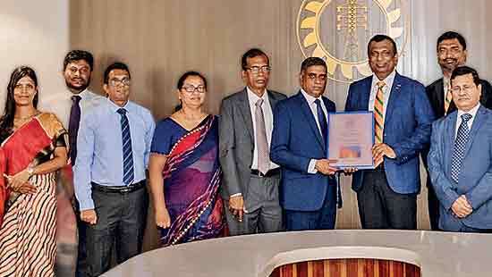 Jyoti-Hayleys sign contract for Mannar-Mullikulam transmission line project