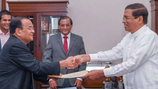 Muzammil sworn in as Governor of Western Province