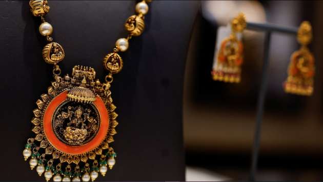Gold hits record high above $3,900