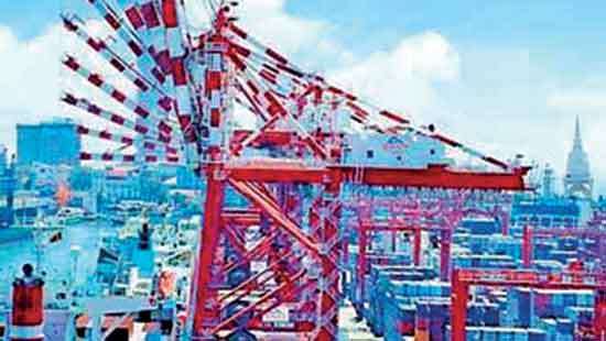 Port of Colombo sees transshipment volumes dip in 1Q