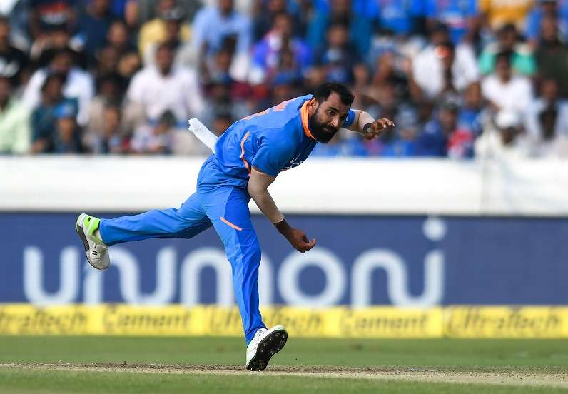 India’s Shami restricts Australia to 236-7 in 1st ODI