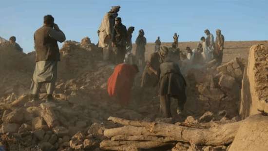 Strong quake in west Afghanistan kills ’about 120’