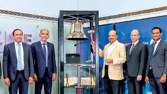 Merchant Bank  of Sri Lanka rings bell to celebrate 40 years of operations