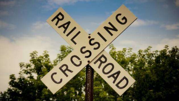 Kadugannawa-Pilimatalawa railway crossing closed for 32-hour maintenance