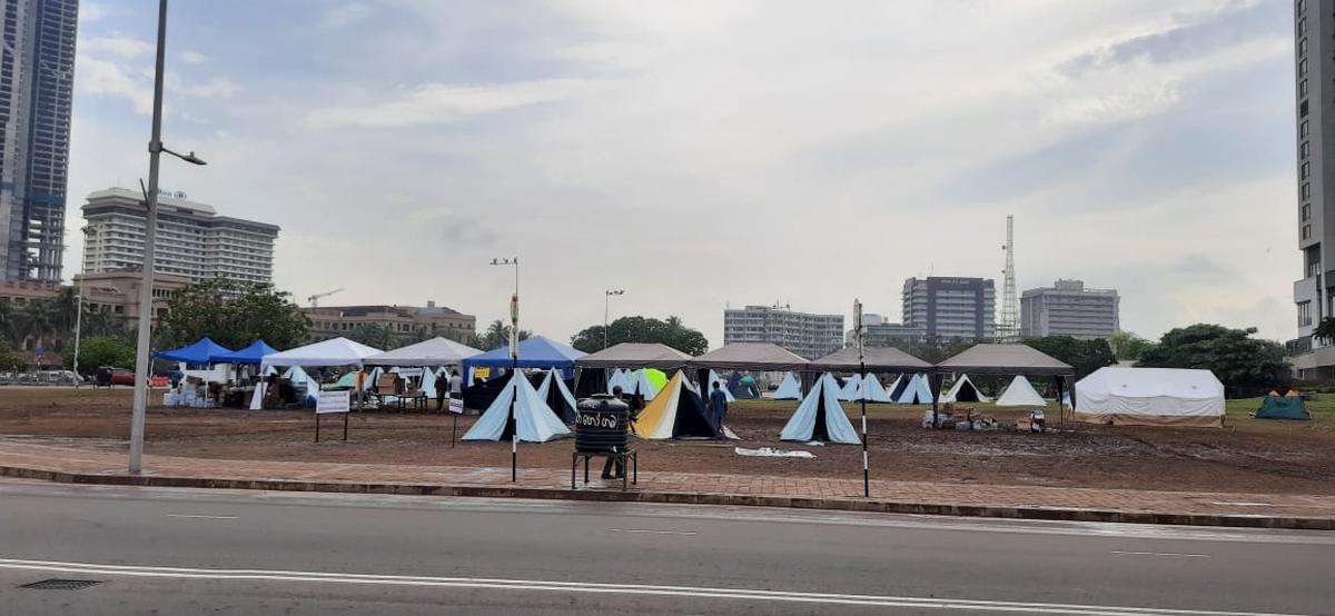 Protesters at Galle Face ordered to vacate the area before 5 pm on Friday