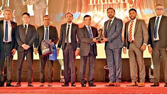International Automobile Industry Awards 2026 AMW honoured as Sri Lanka’s largest vehicle trading network
