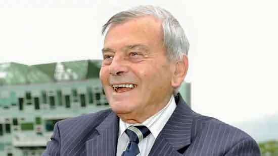 Legendary umpire Dickie Bird dies age 92