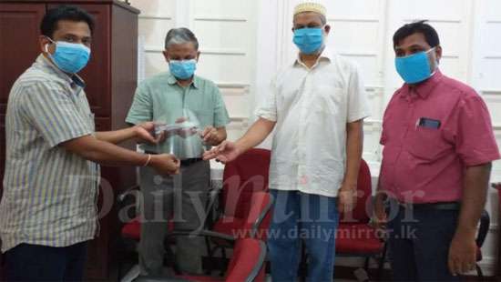 CETA donates face shields to Kalubowila Hospital