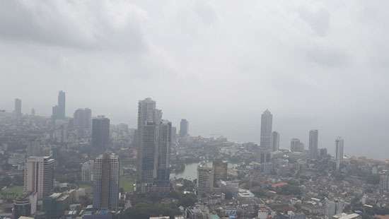 Pollution still blankets Colombo