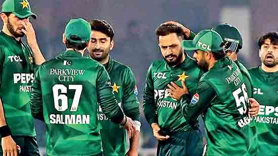Pakistan cricketers to tour Sri Lanka