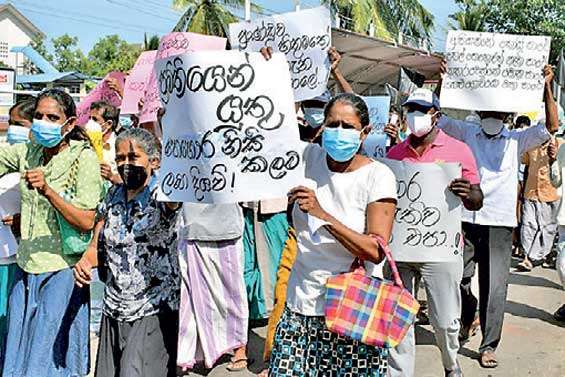 Farmers’ protest against chemical fertilizer ban