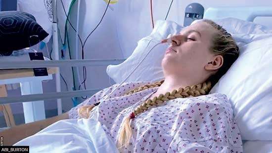 https://www.dailymirror.lk/sports/Miracle-girl-defies-death-to-grace-World-Cup/244-318488