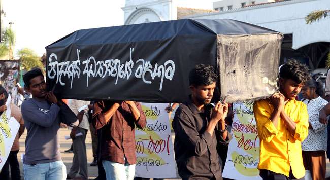 Withdraw education reforms...