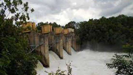 Spill gates of several reservoirs opened