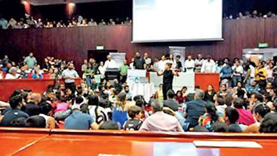 Oceanswell hosts two evenings of engaging ocean storytelling in Colombo