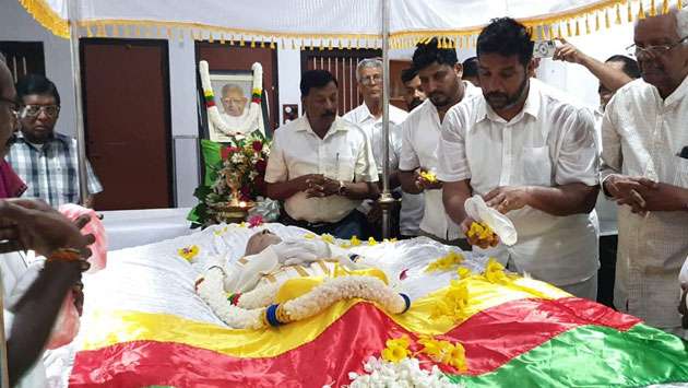 Remains of R. Sampanthan brought to Jaffna