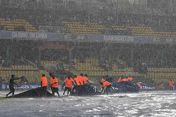 Rain pushes India-Pakistan Asia Cup Super 4 match into reserve day