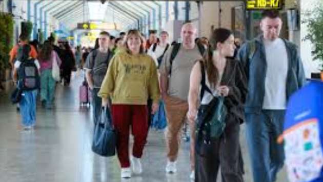 Over 223,000 tourists arrive in first 25 days of 2026