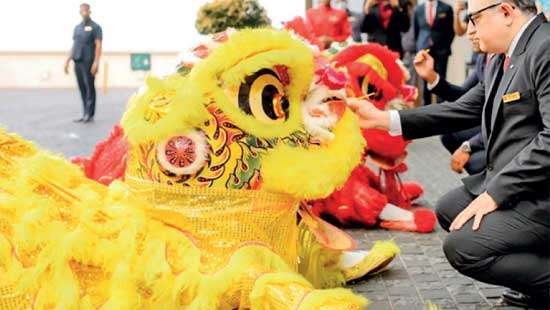 Shangri-La Colombo rings in the Chinese New Year with a spectacular lion dance