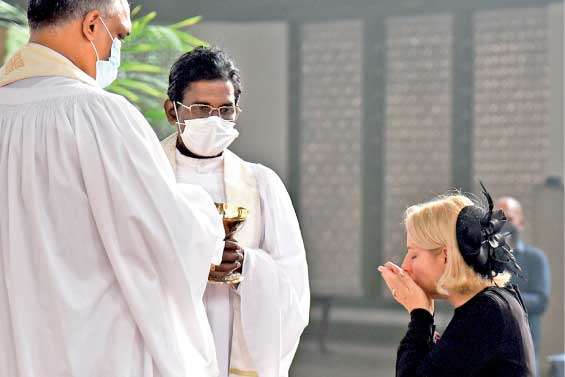 Requiem Eucharist for Queen Elizabeth II held in Colombo