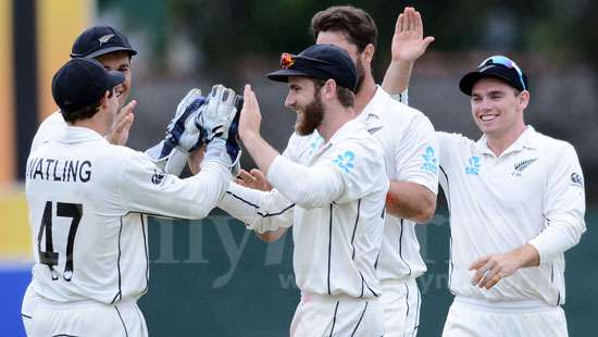 SL reach 85-2 on rain-hit day