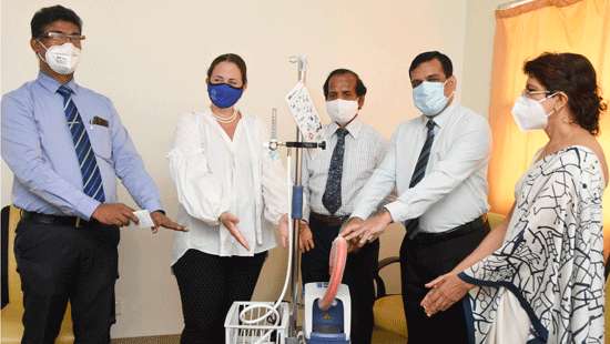 NHSL receives Optiflow Nasal Oxygen Therapy Machine