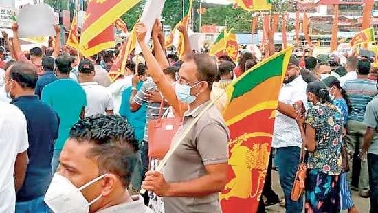 Counter agitation to express solidarity to Gotabaya Rajapaksa