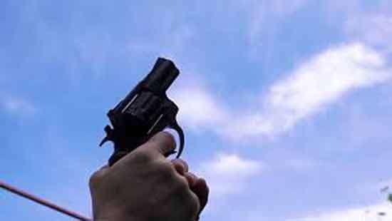 Drunk State Minister shoots in the air