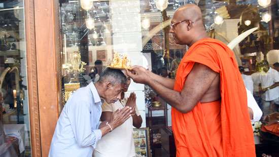 Devotees seek blessings at Gangarama