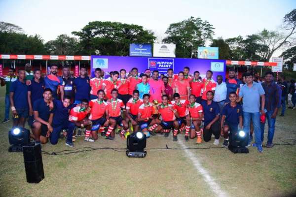 Trinity beat Isipathana College to win Under 16 10-a-side tournament