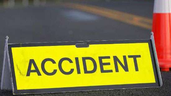 30 injured in bus-lorry collision