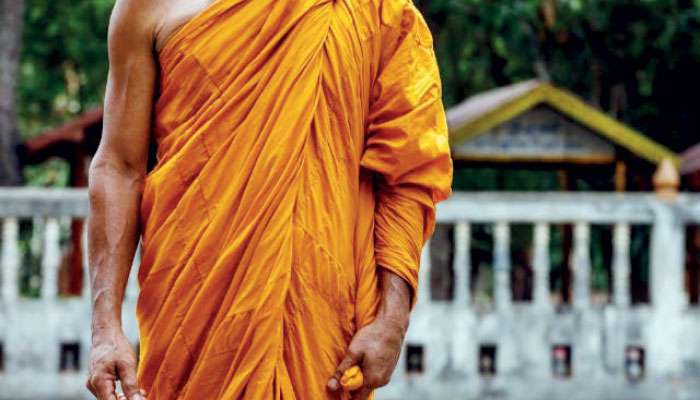 Sumanasara Thera expelled