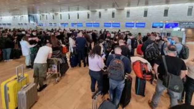 Sri Lanka temporarily halts sending workers to Israel
