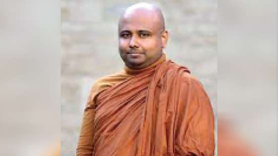 A Sri Lankan Buddhist monk enters Oxford University after 105 years