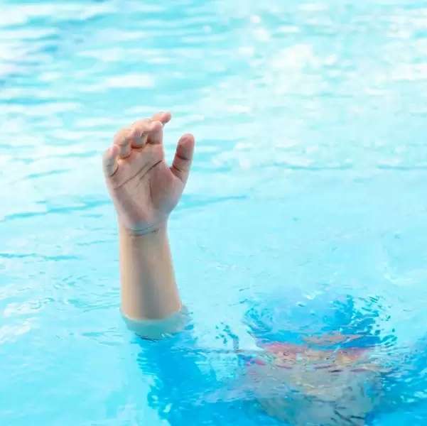 Two teenaged boys drown while bathing in Matara beach