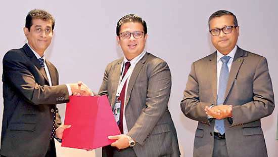 Ceylon Chamber hosts biz dialogue with visiting DCCI delegation from B’desh