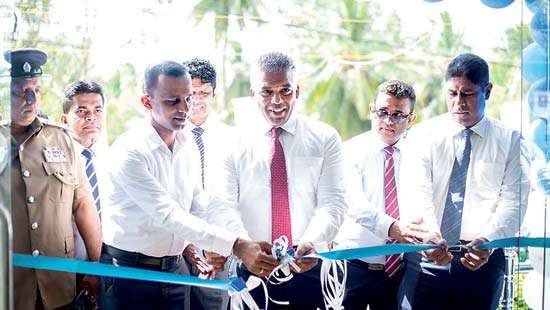 DPMC opens Embilipitiya Bajaj three-wheeler dealership