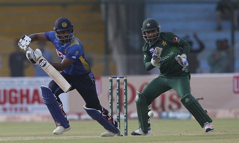 Pakistan defeat Sri Lanka by five wickets in third ODI