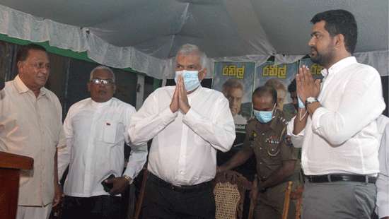 Ranil at election rally in Colombo