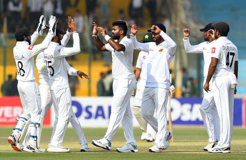 Lahiru Kumara four-for puts Sri Lanka ahead on 13-wicket day