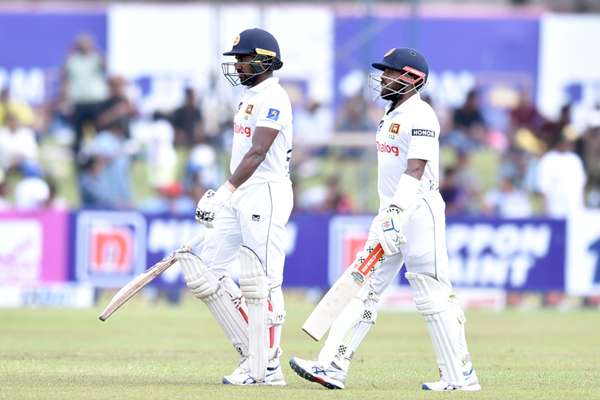 Record-breaking Kamindu puts Sri Lanka in charge