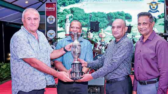 Marcos and Niloo shine in China Bay