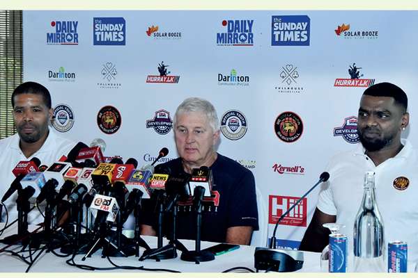 Cold Shoulder for be Sri Lankan Camp