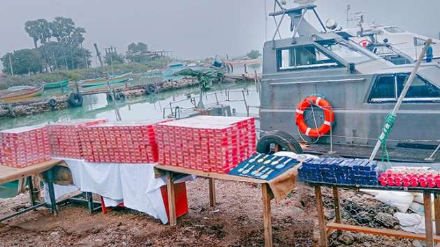 Navy seizes foreign cigarettes and cosmetics in Delft seas