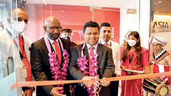 Pan Asia Bank unveils high-tech branch in Bambalapitiya