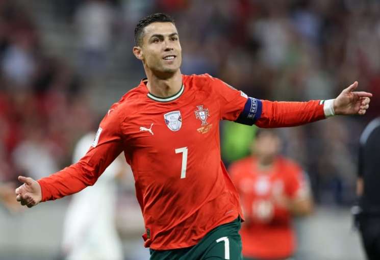 Ronaldo becomes first player to score at six World Cups as Portugal thrash Uzbekistan