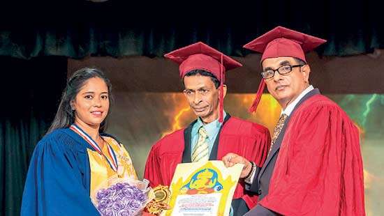 Sri Rawana Buddhist  Foundation honours service to nation