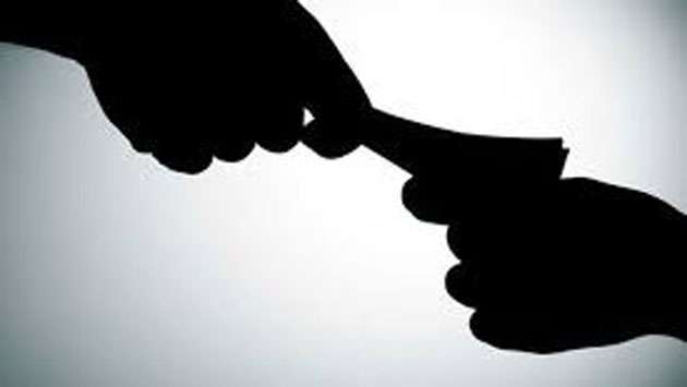 Acting registrar arrested for accepting Rs. 500 bribe